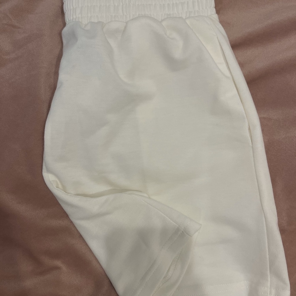 Shorts - Picture 2 of 2